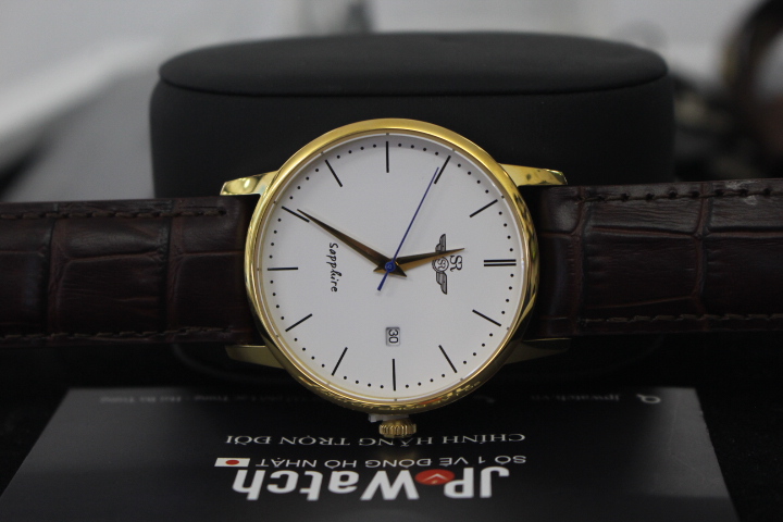sự tinh xảo trong thiết kế của chiếc đồng hồ nam SR Watch SG1055.4602TE